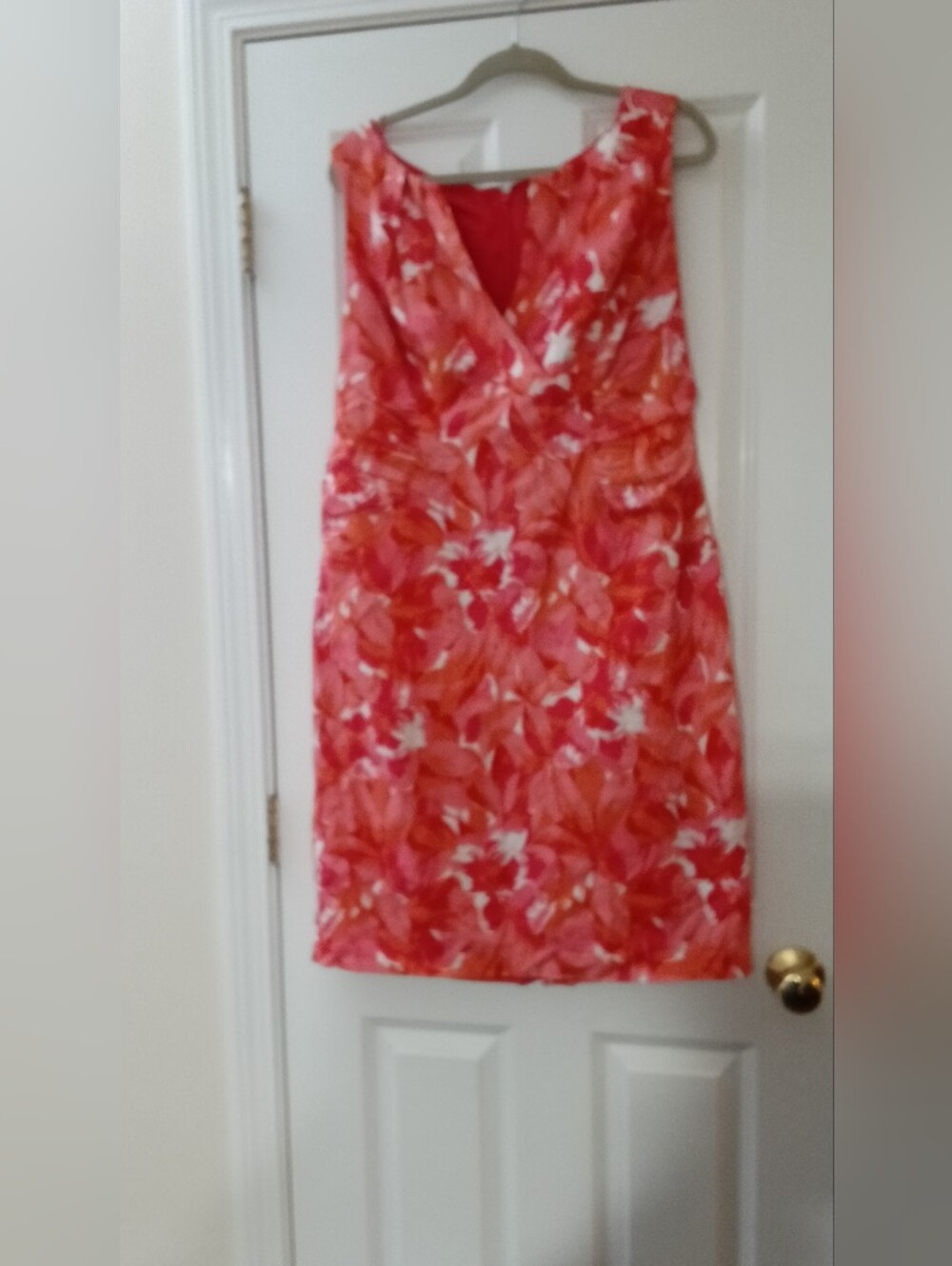ADRIANNA PAPELL Floral V-Neck Sleeveless Sheath Dress in Coral Pink SIZE 16W - Picture 4 of 10